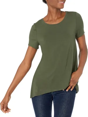 Amazon Essentials Women's Relaxed-Fit Short-Sleeve Scoopneck Swing T-Shirt (Available in Plus Size)