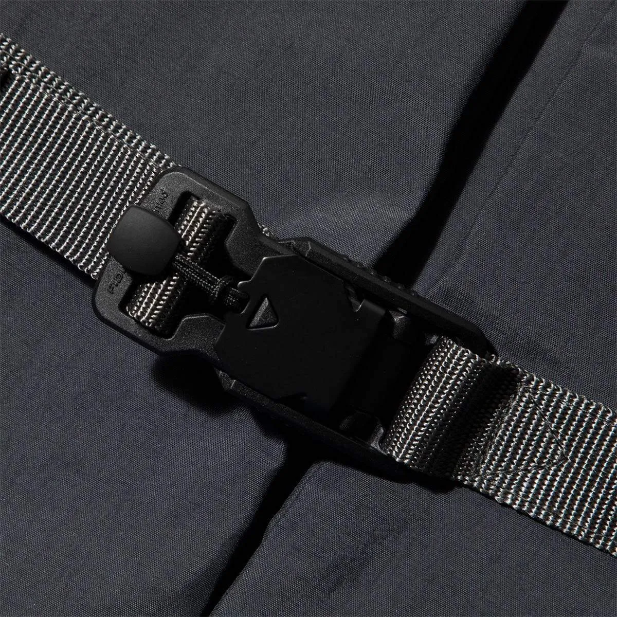 CARGO / N-VEST