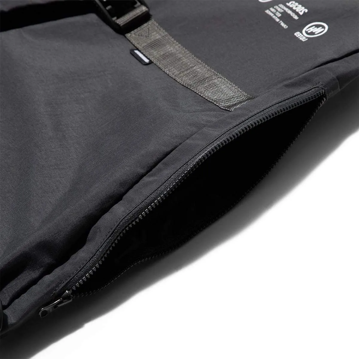 CARGO / N-VEST