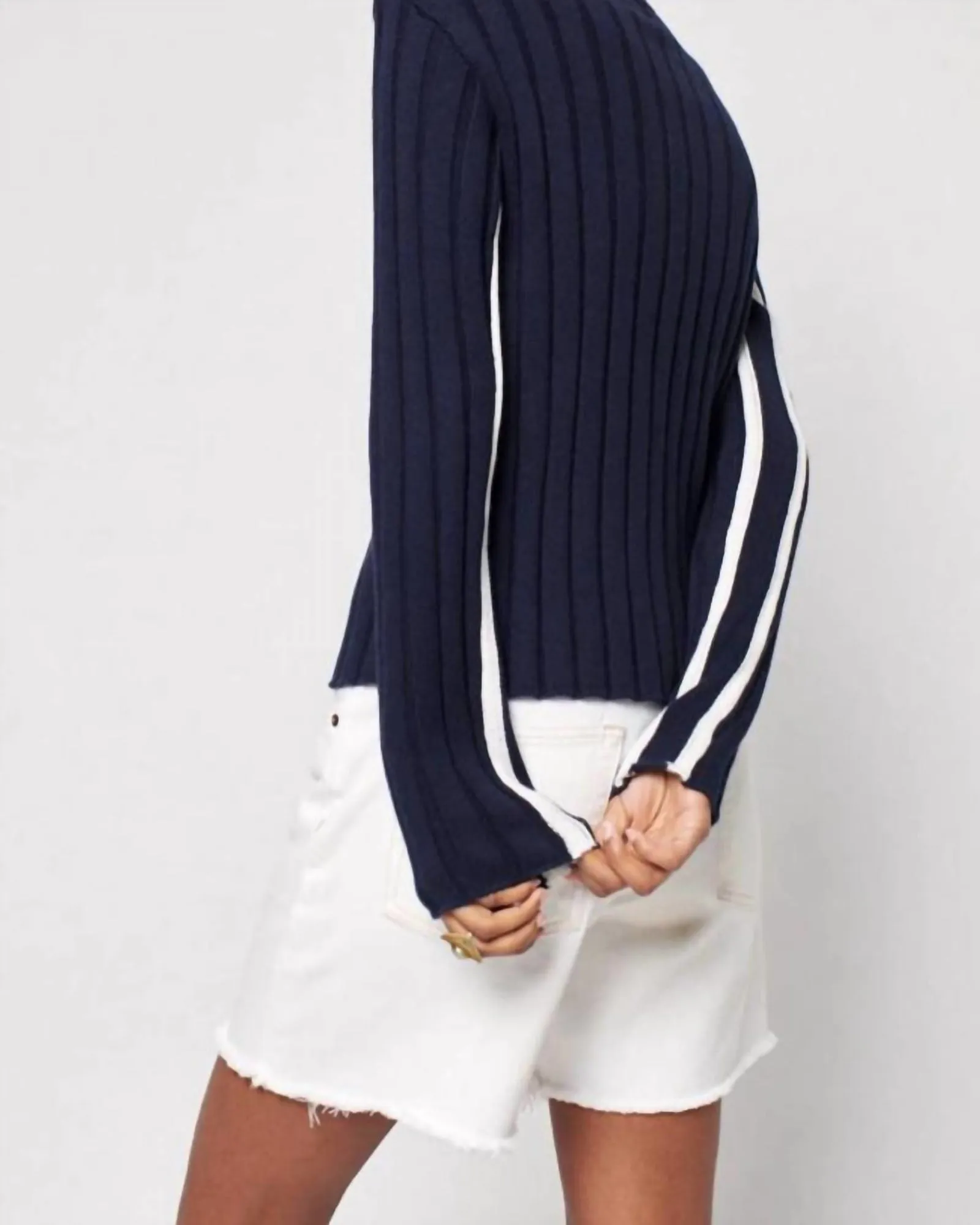 Game Set Crewneck Sweater in Navy | Navy