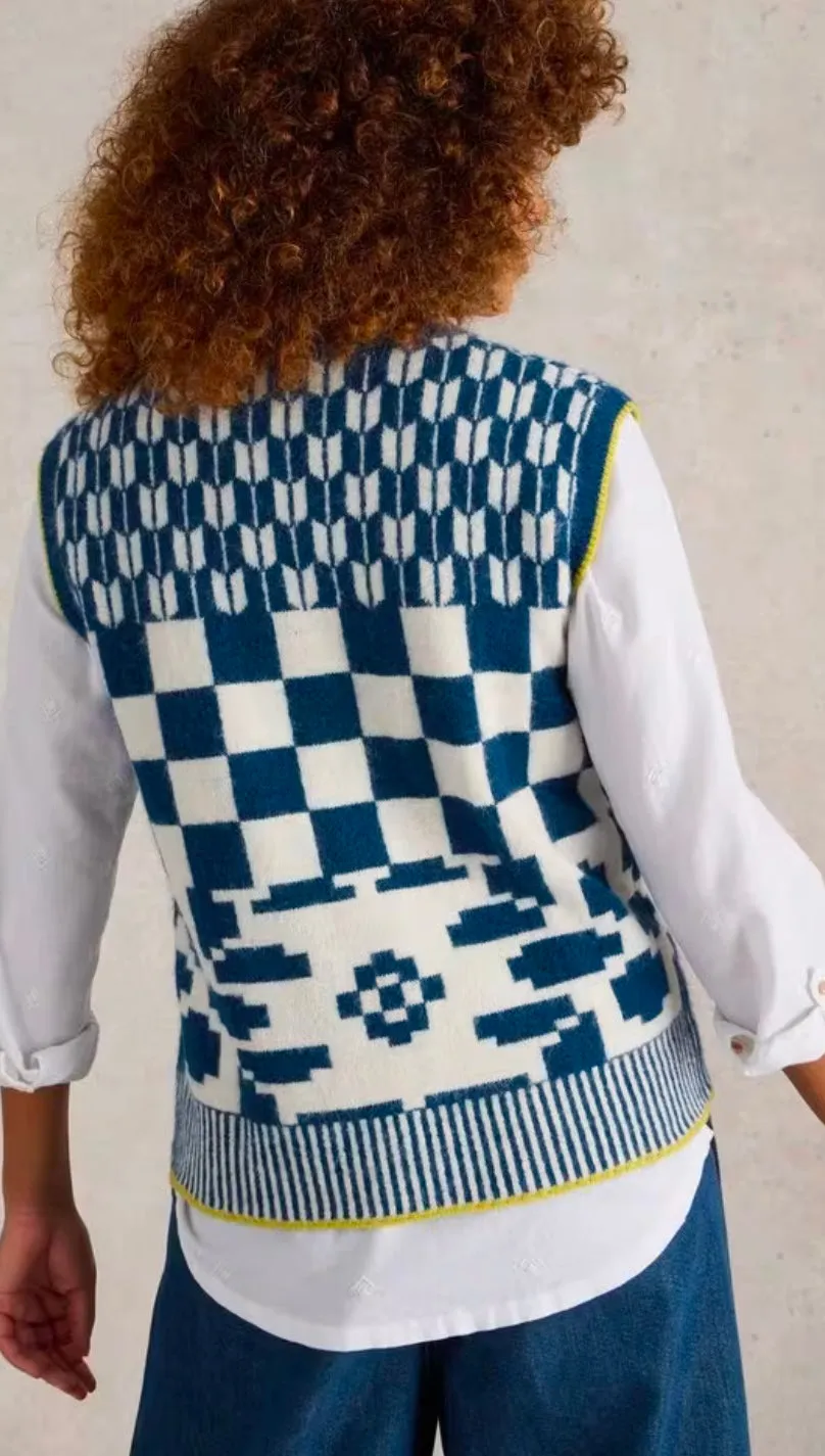 Geo Button Tank