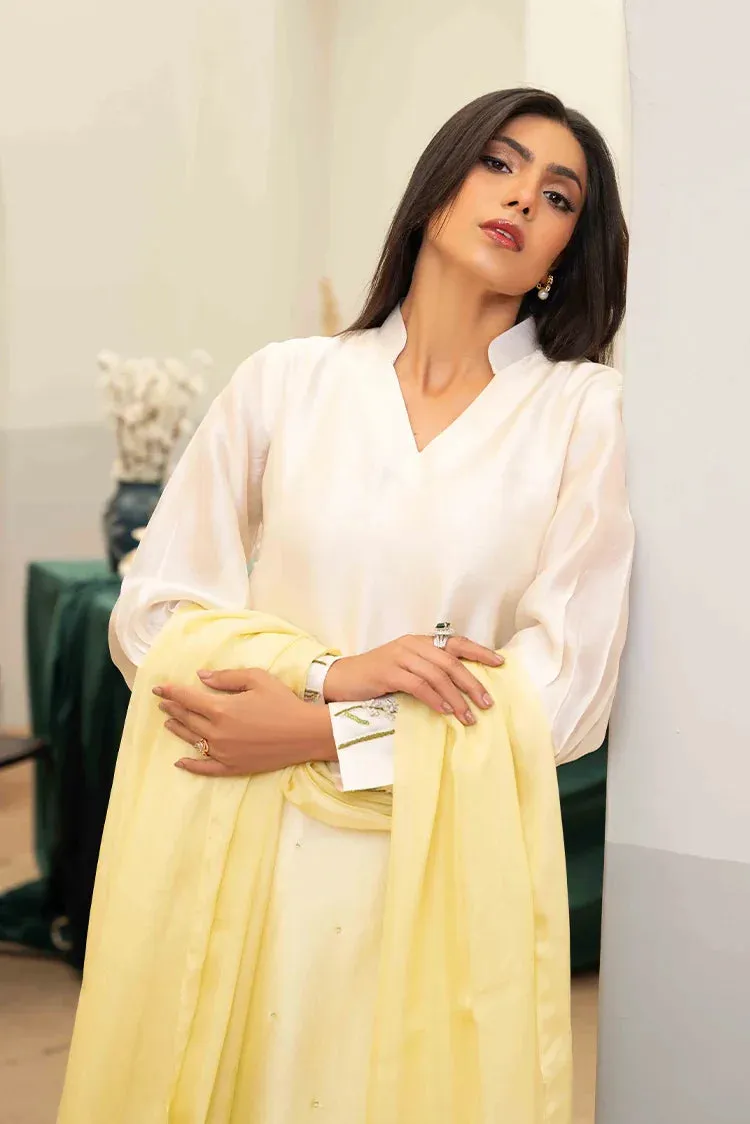 Hadia Batool - Louise Collection - Diana