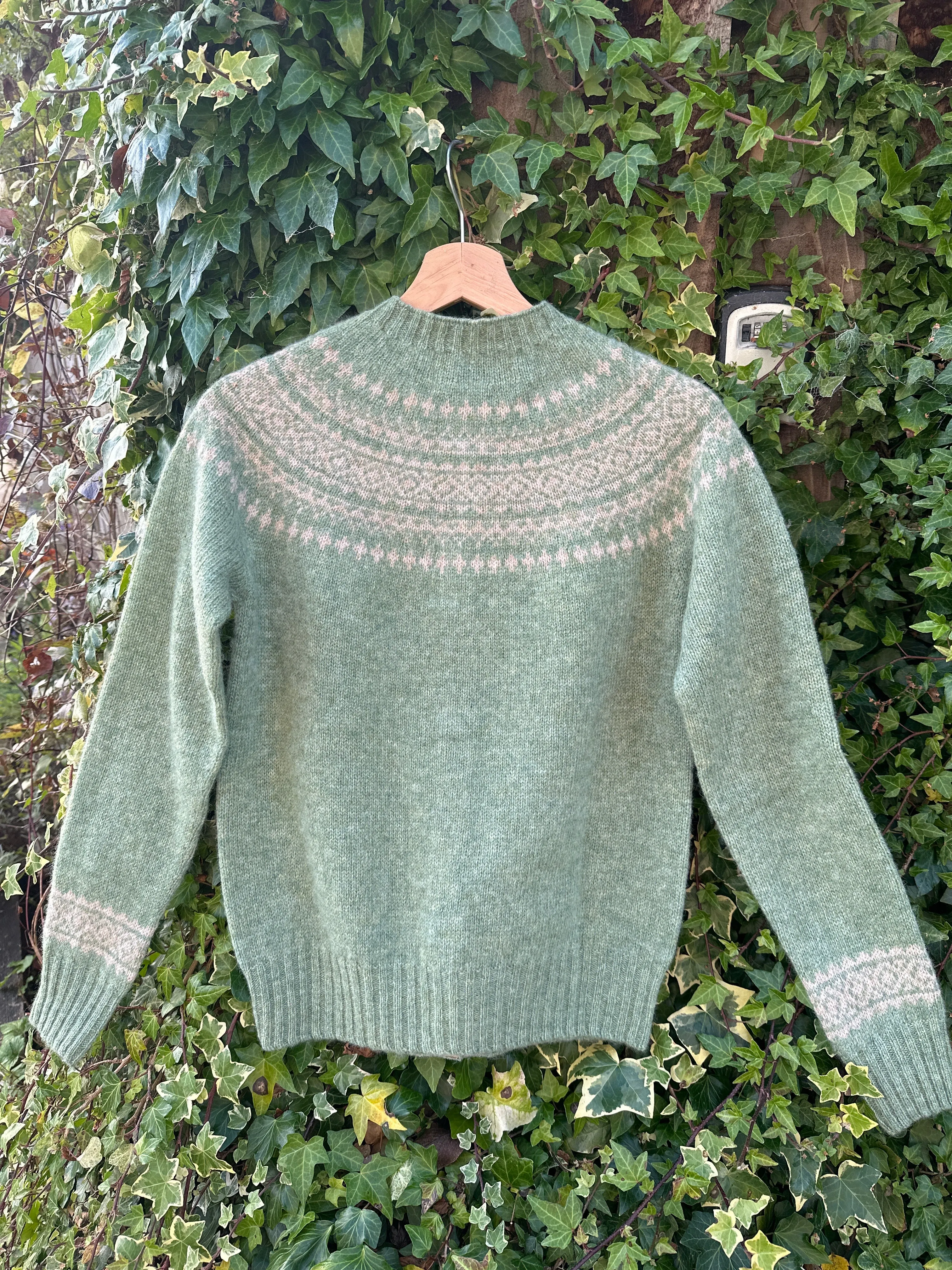 Harley Of Scotland Fairisle Cardigan In Jades Diary/Tusk