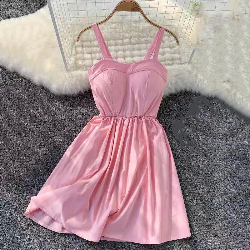 Knee-Length Strapless Party Dresses