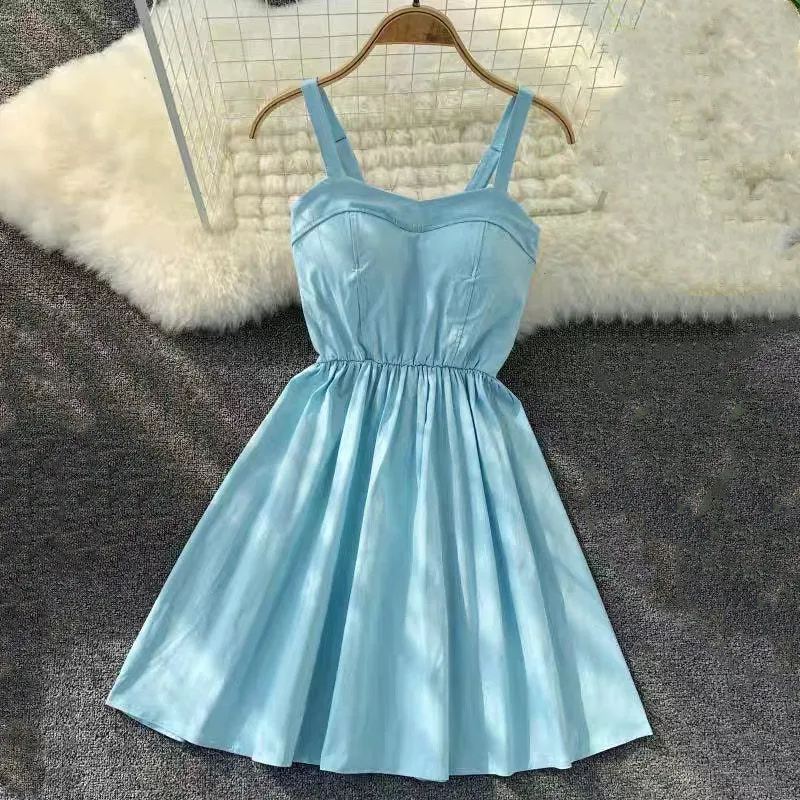 Knee-Length Strapless Party Dresses