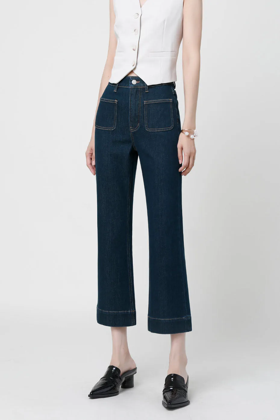 Petite Flare High-Waist Jeans