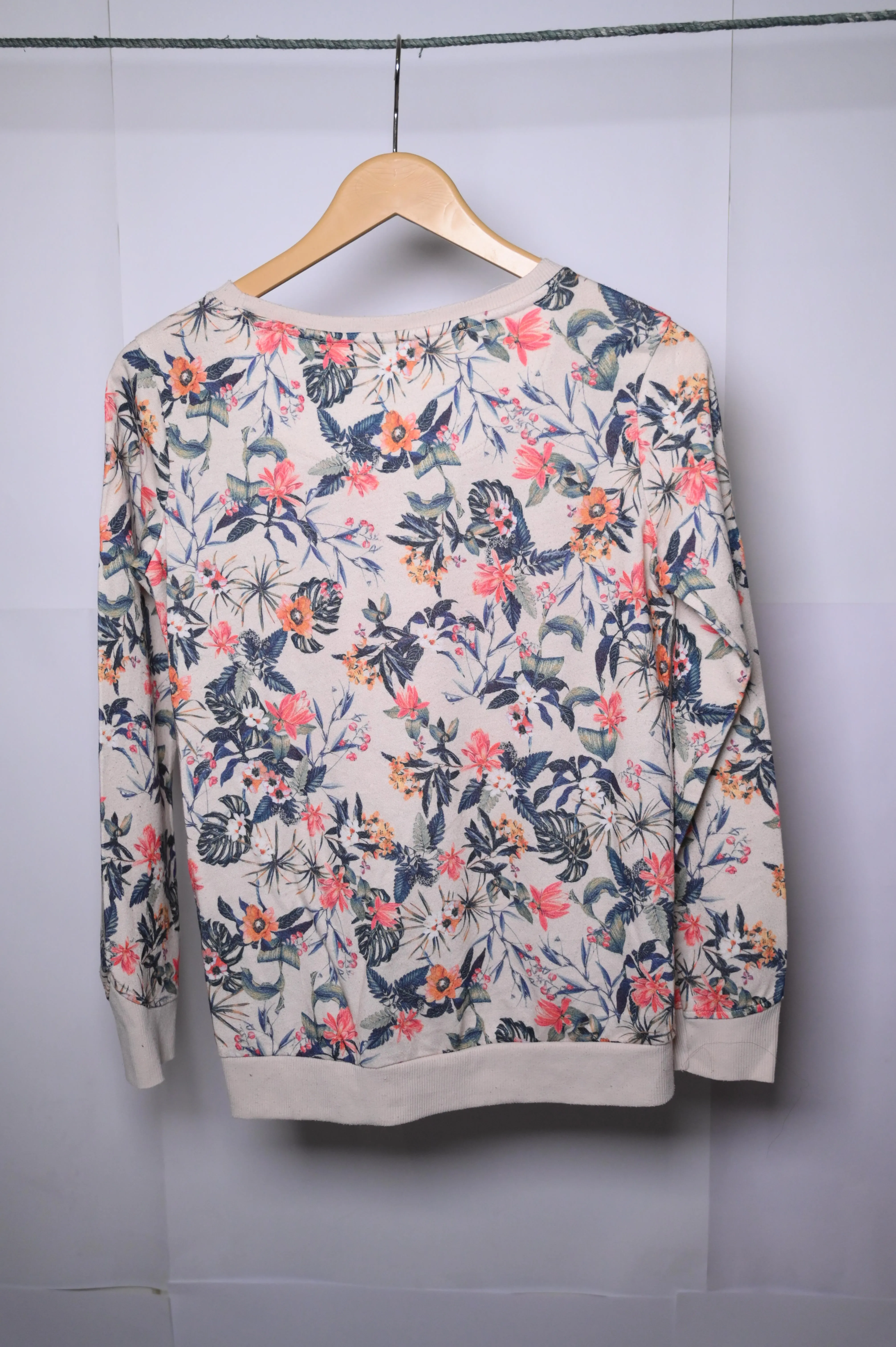 Stradivarius Floral Sweatshirt - Small