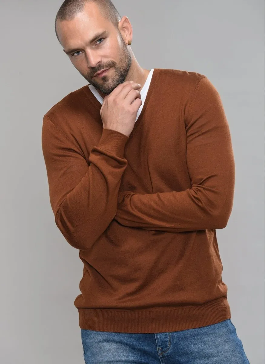 V Neck Sweater in Red